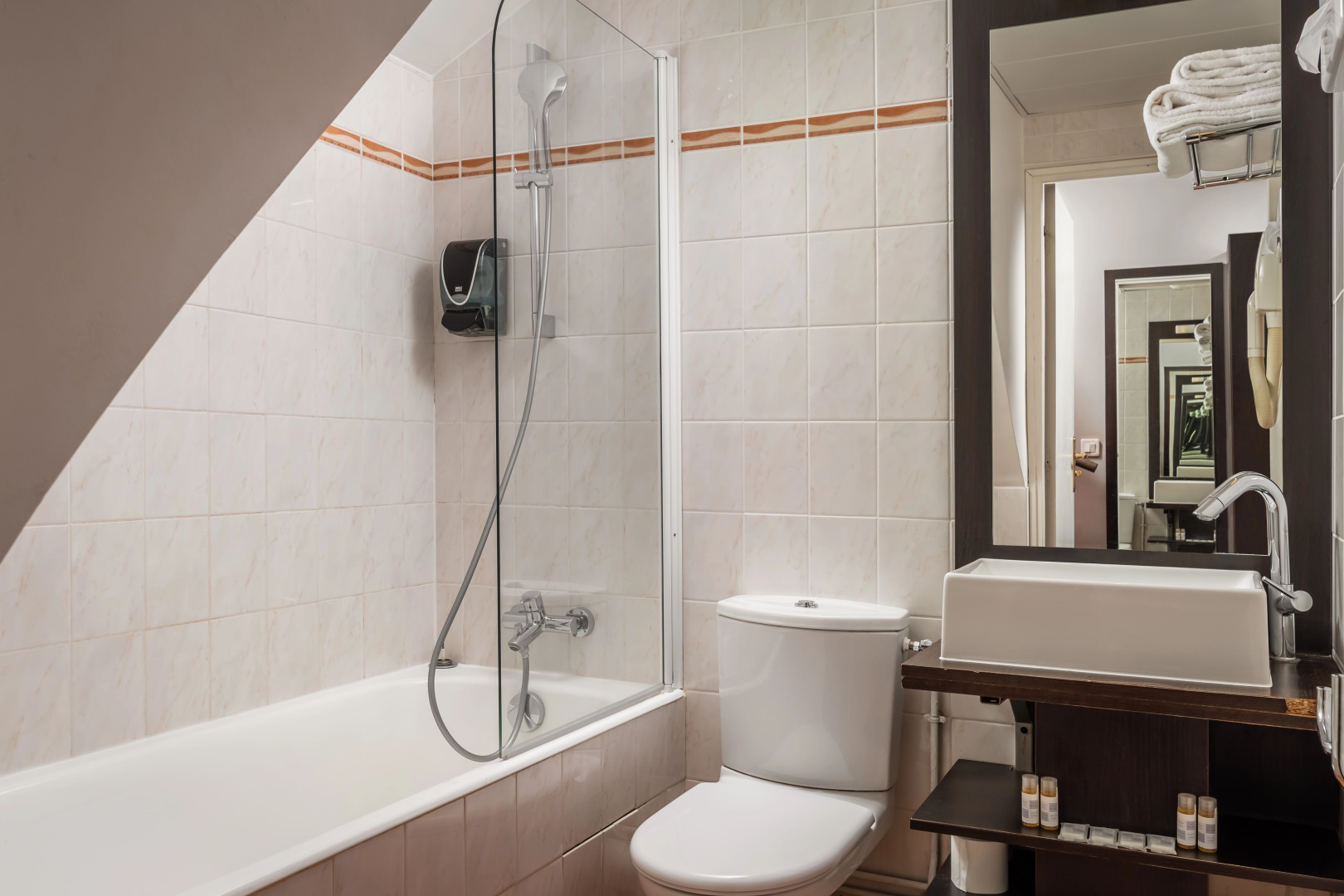 Hôtel Des Deux Avenues