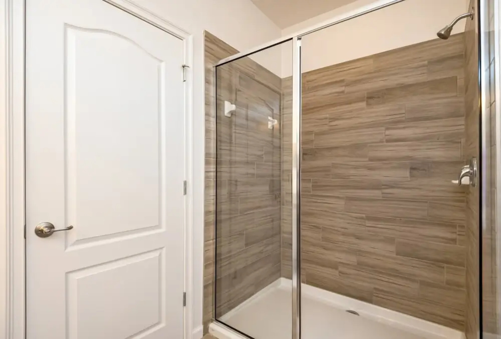 Solterra - 5212 Oakbourne Avenue