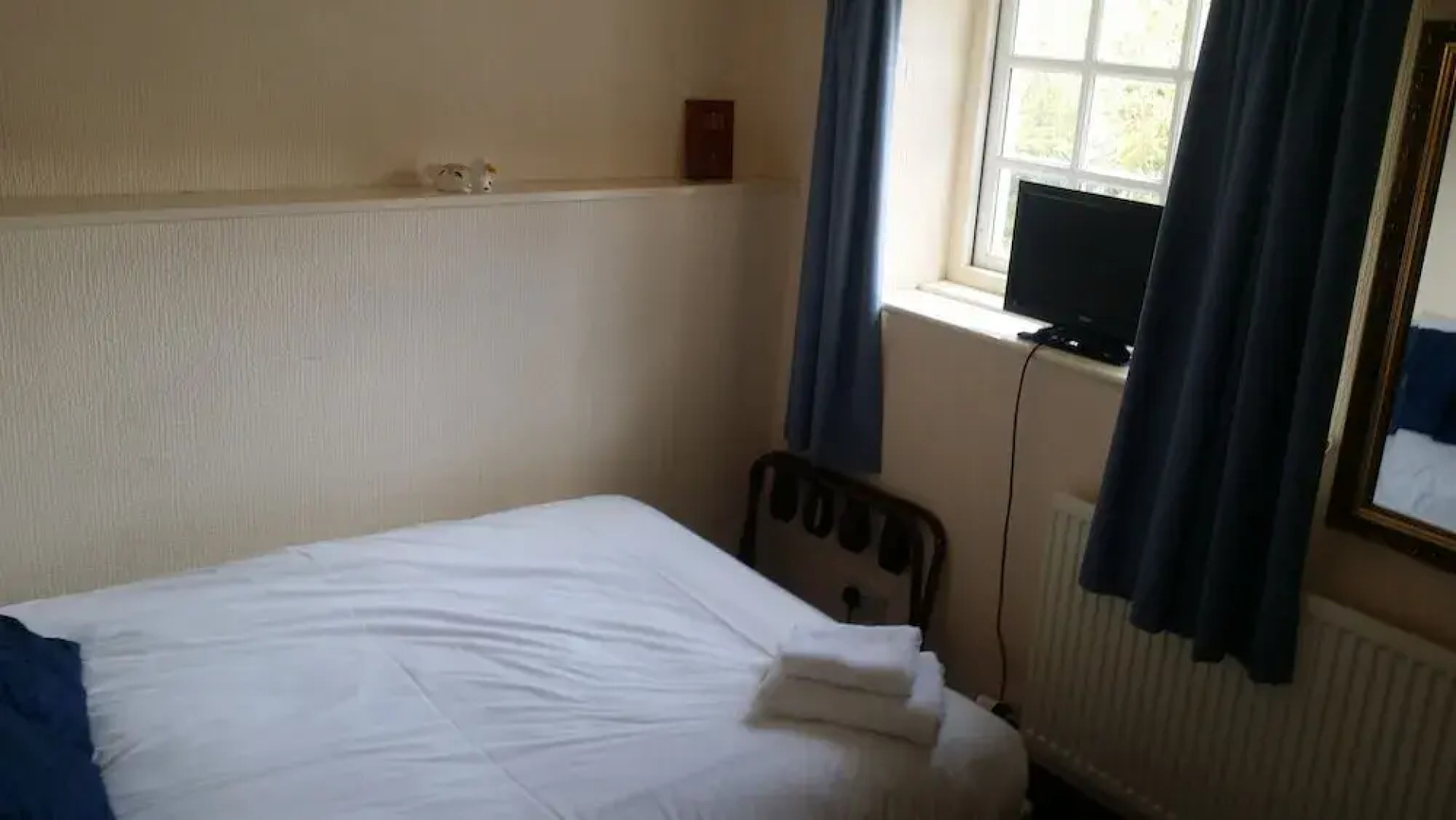 The Bell Country Inn