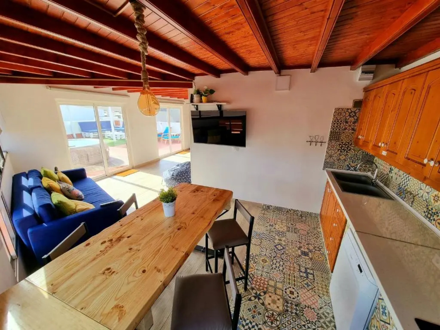 St George's House "Rooftop Terrace, Hot Tub, Love"