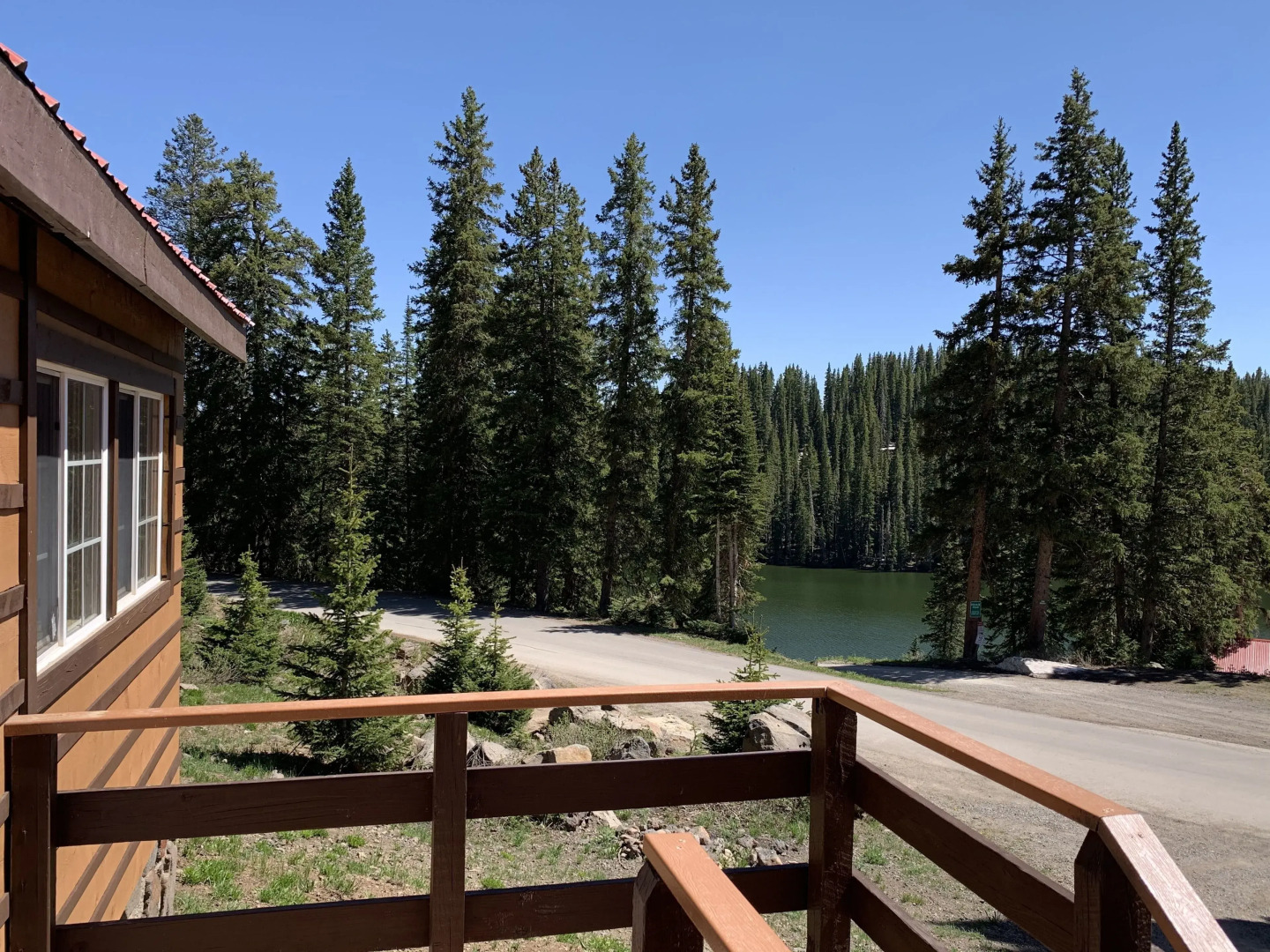 Alexander lake lodge