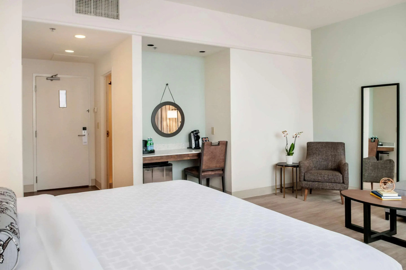 St Charles Coach House, an Ascend Collection Hotel