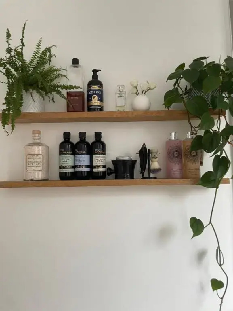 The Clock Tower Apartment - Large, Modern, 2 bed apartment, Southsea with Free parking - sleeps 4