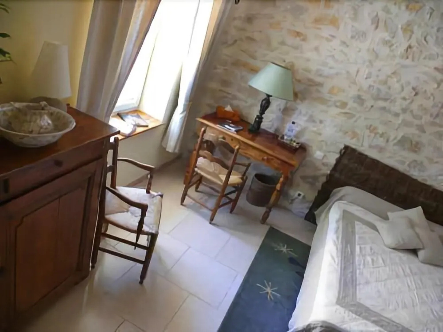 Entre Vigne et Garrigue