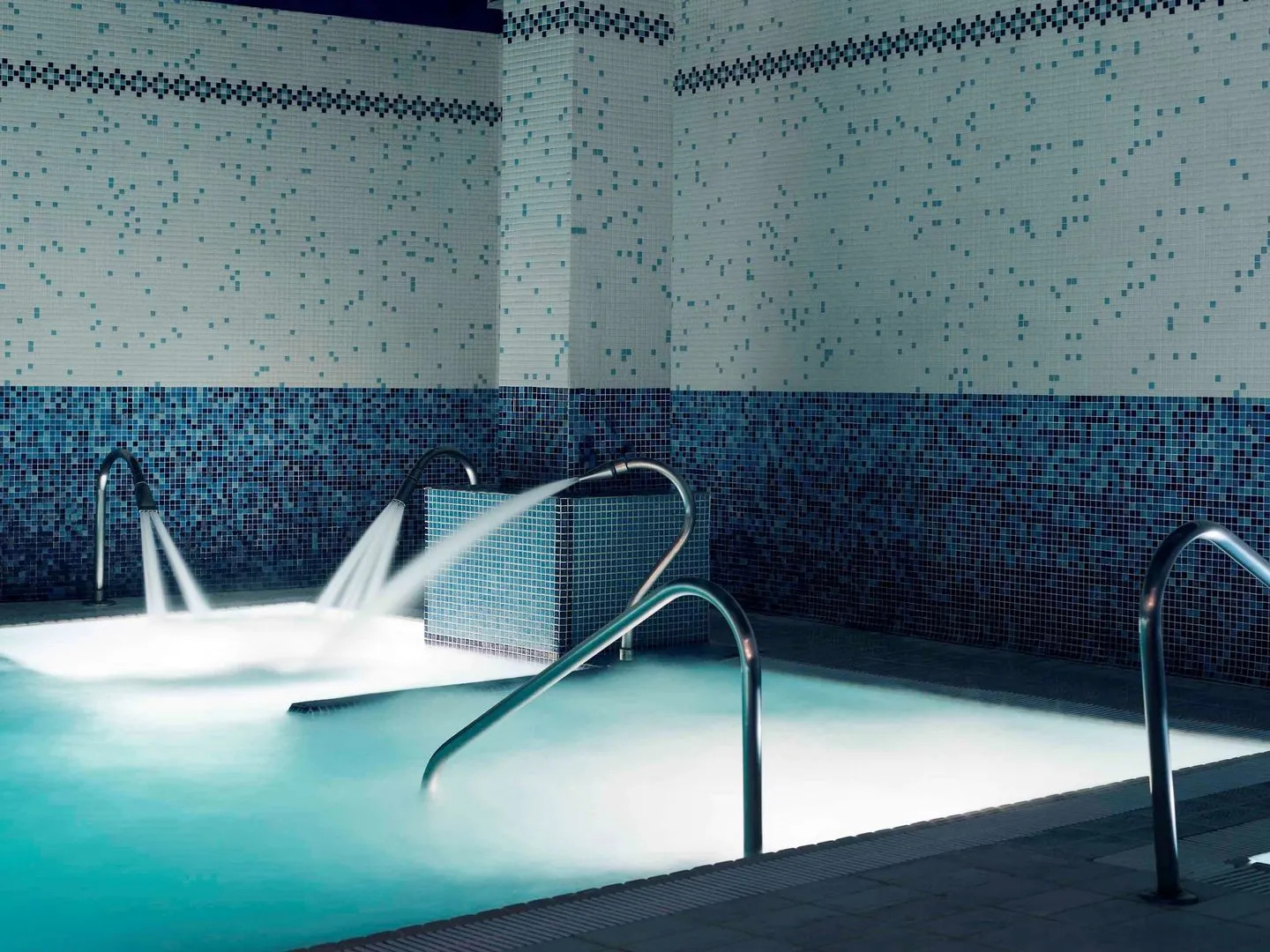 Mercure Bilbao Jardines De Albia