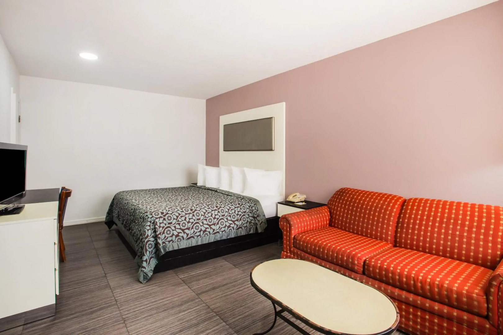 Arya Blu Inn & Suites