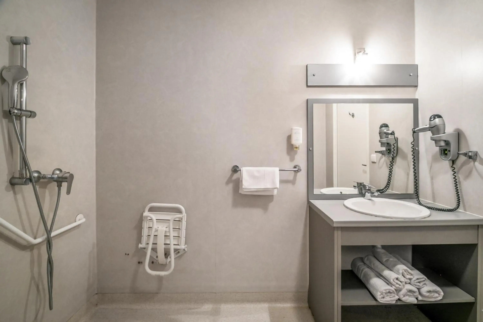 Comfort Aparthotel Lourdes Lorda