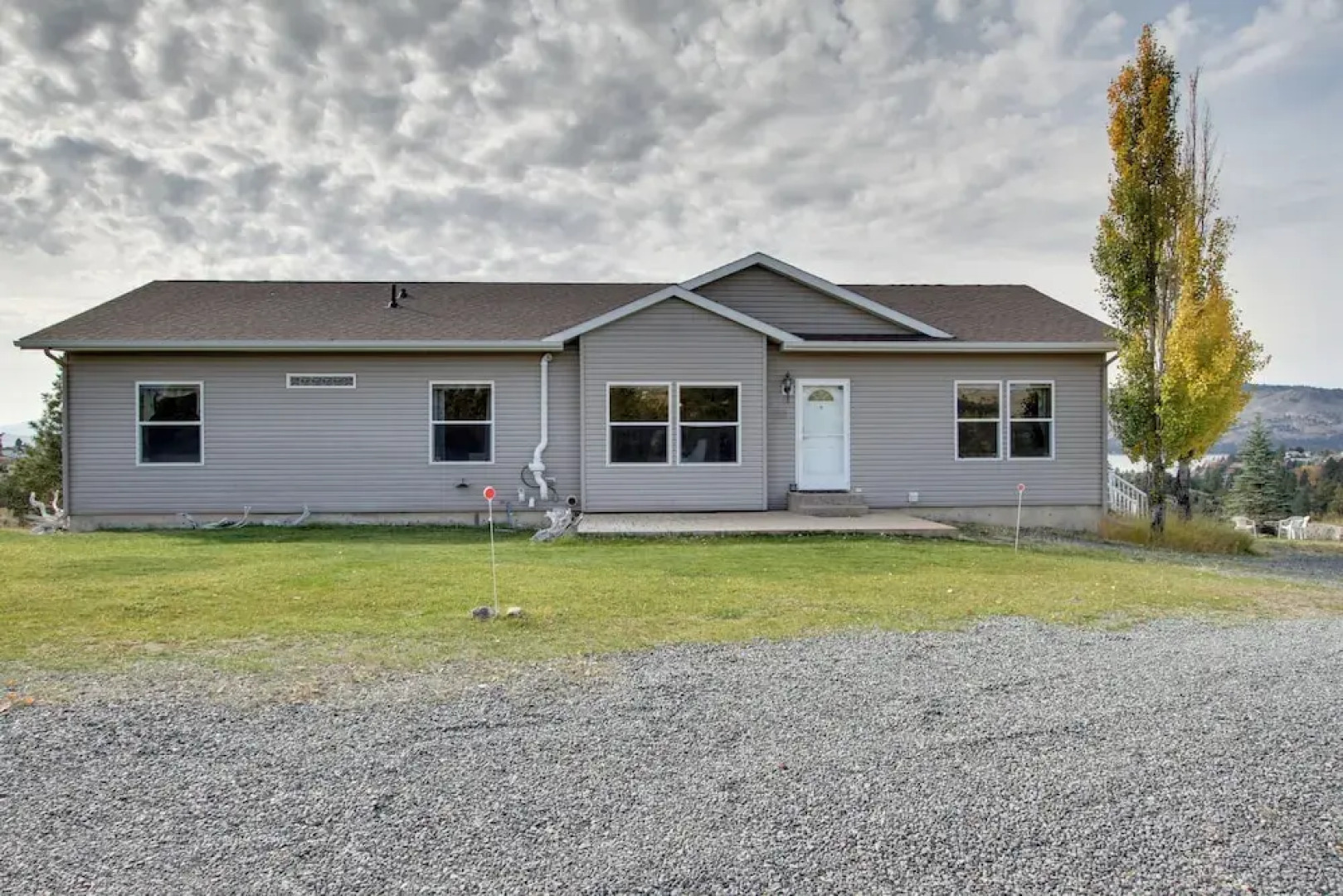 Spacious Canyon Ferry Lake House With Bar & Views!