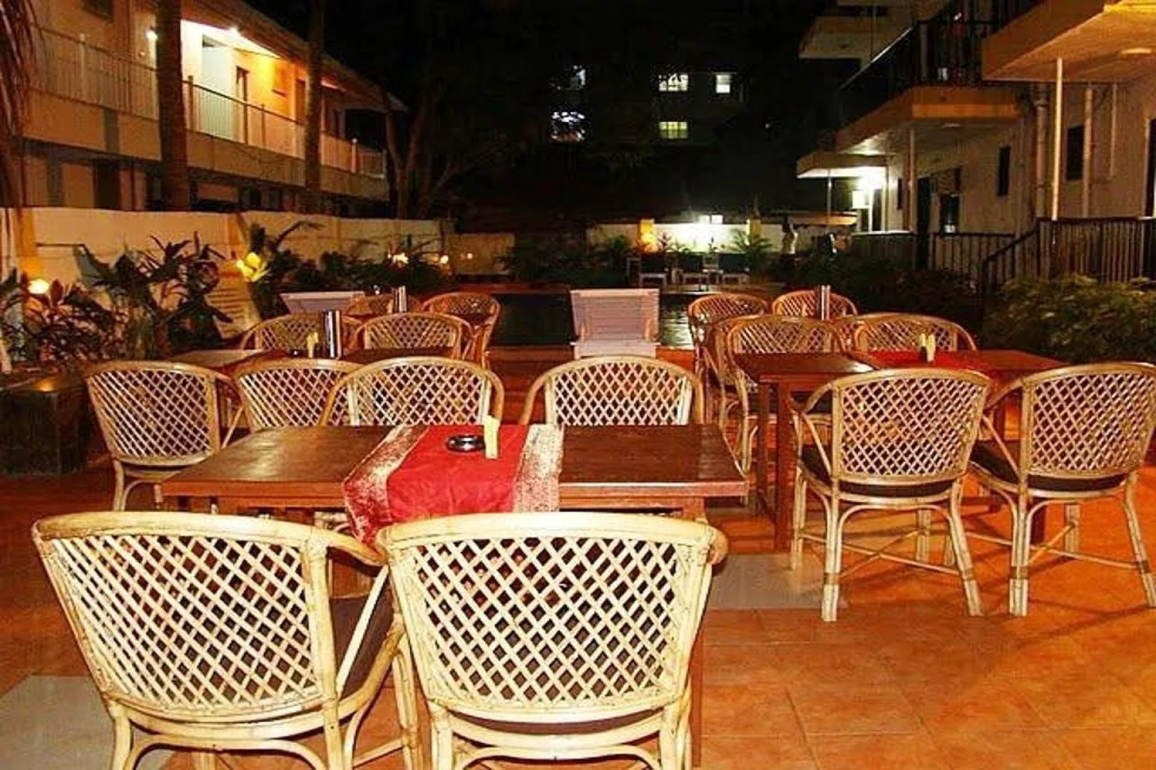 Rahi Coral Beach Resort