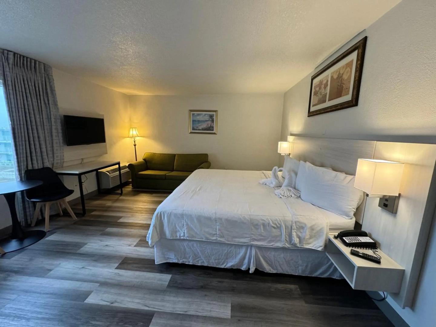 Emerald Shores Resort