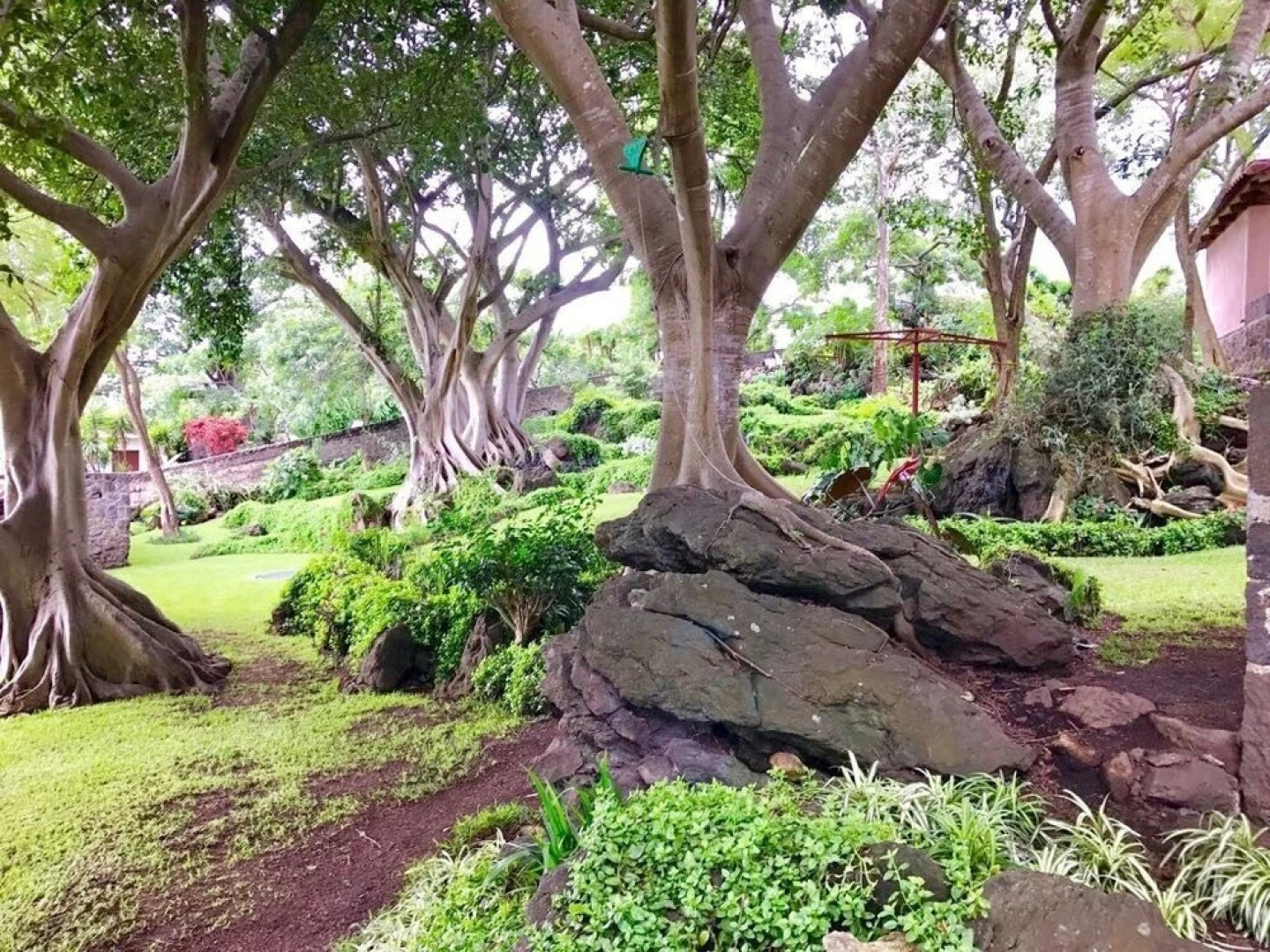 Beautiful Lake House Atitlan AT001