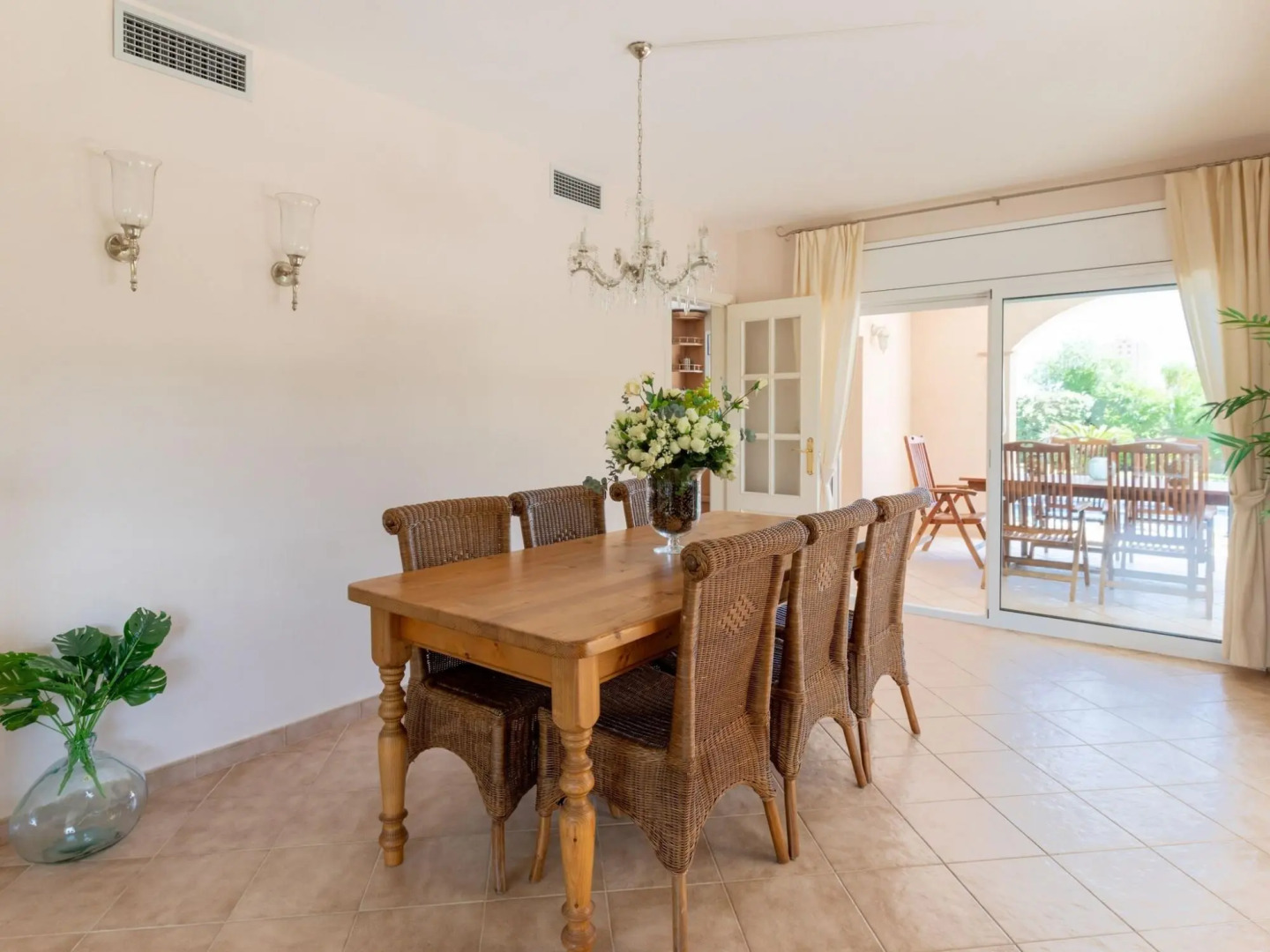 Magnificent Villa in Sant Pere Pescador with Private Pool