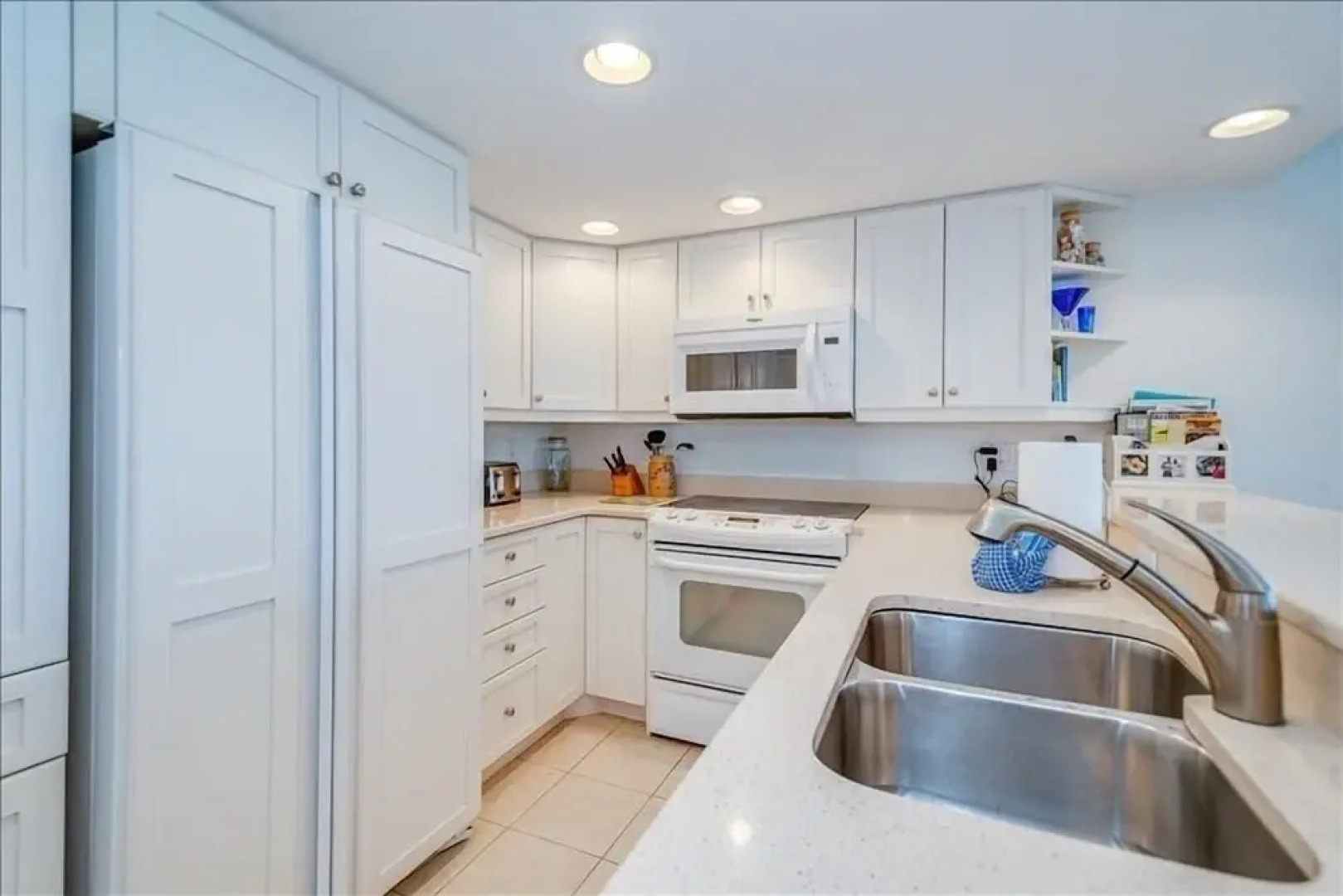 Boca Grande Shores 07 3 Bedroom Home by RedAwning