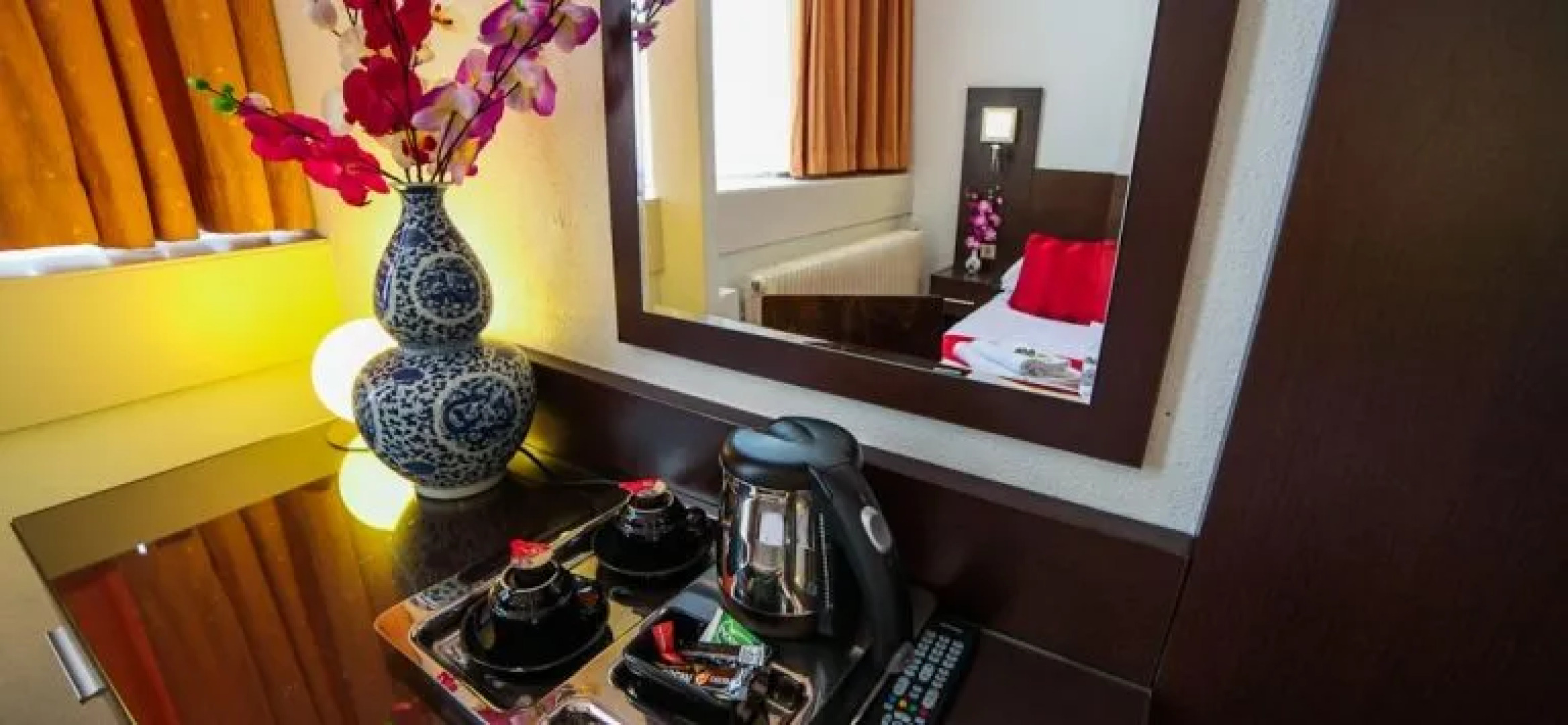 Hotel Falcon Plaza Centre