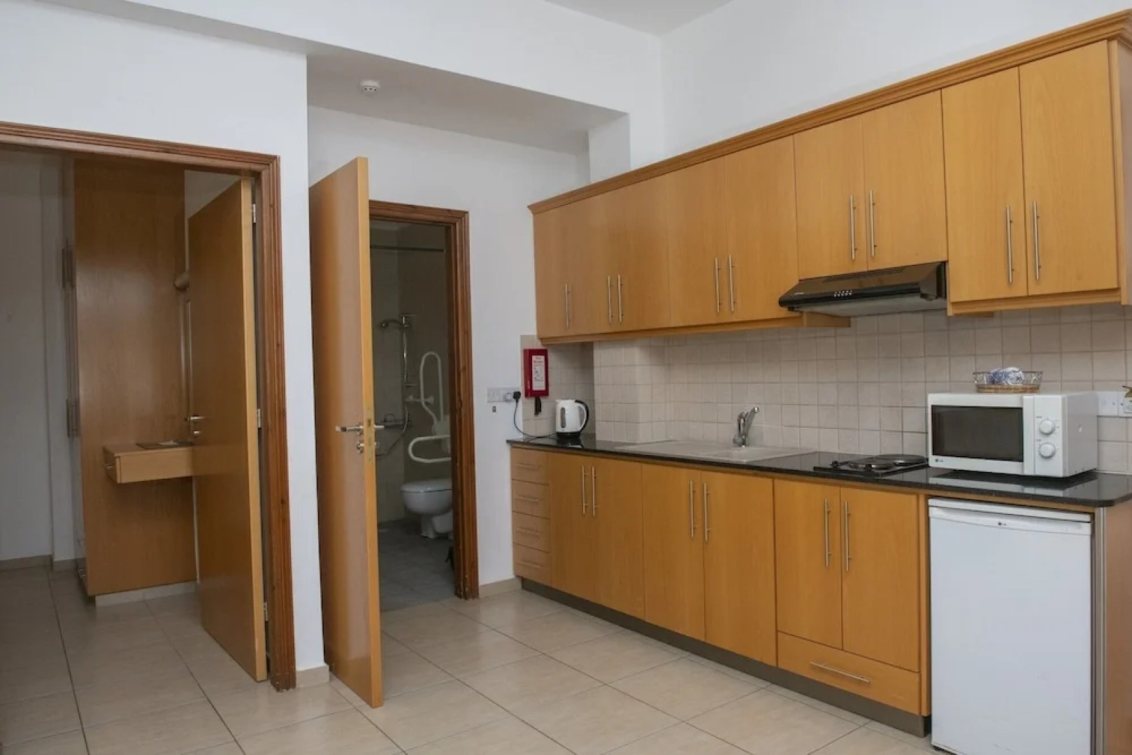 C & A Hotel Apartments