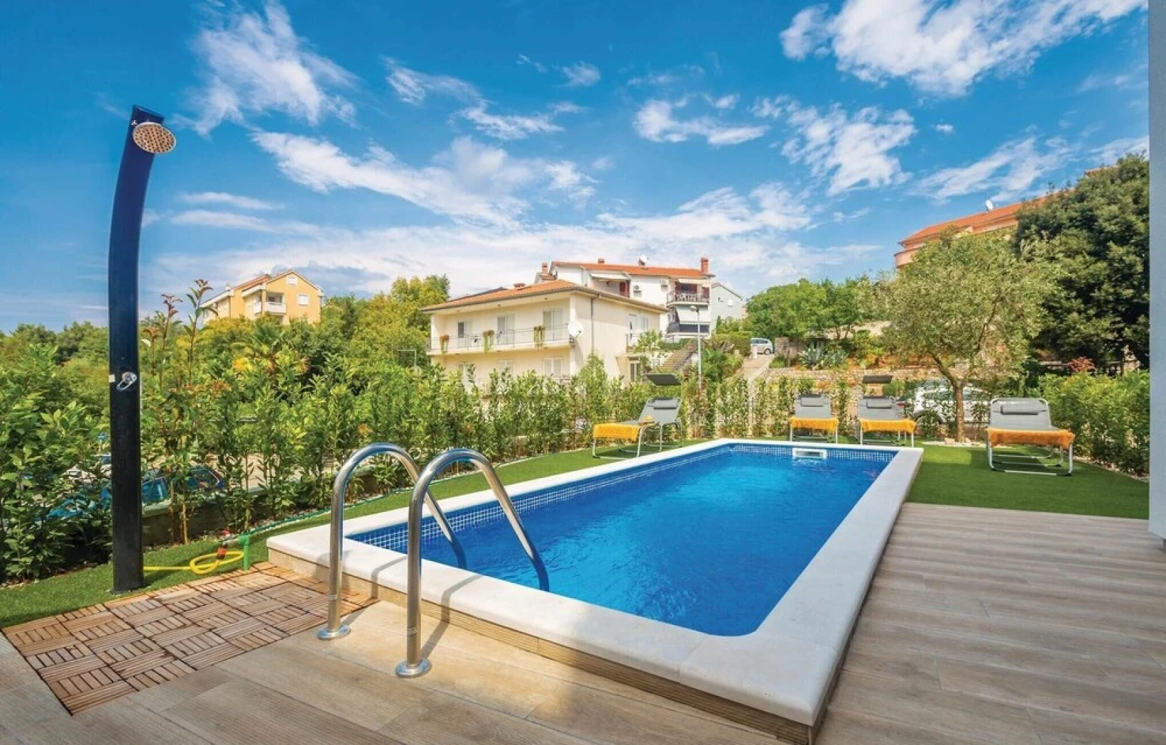 Beautiful Home in Malinska with Hot Tub, 3 Bedrooms & Sauna