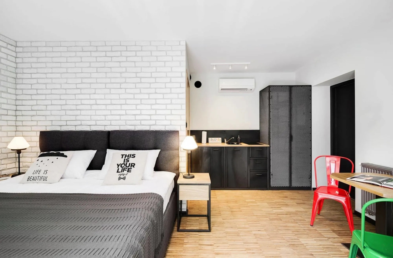 Well Well Aparthotel