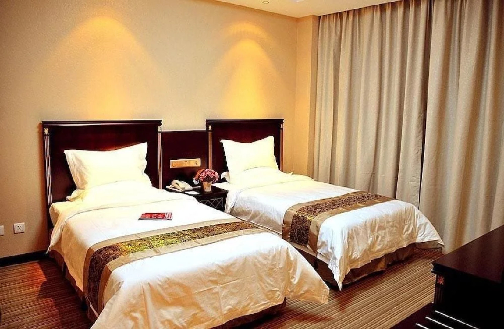 Yellow River Pearl Hotel