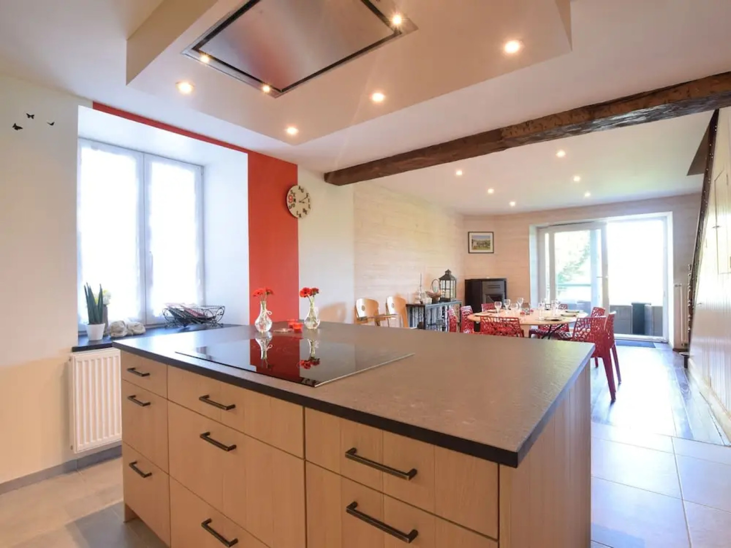 Lavish Holiday Home in Chassepierre With Terrace