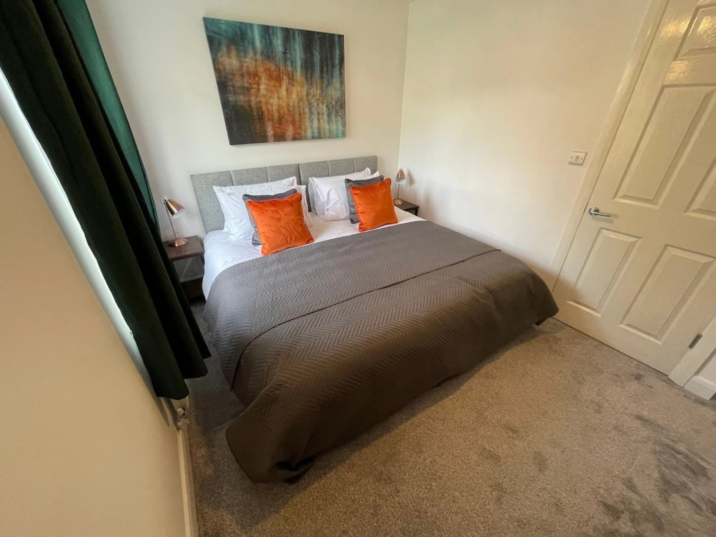 3 Bedroom New House with WiFi