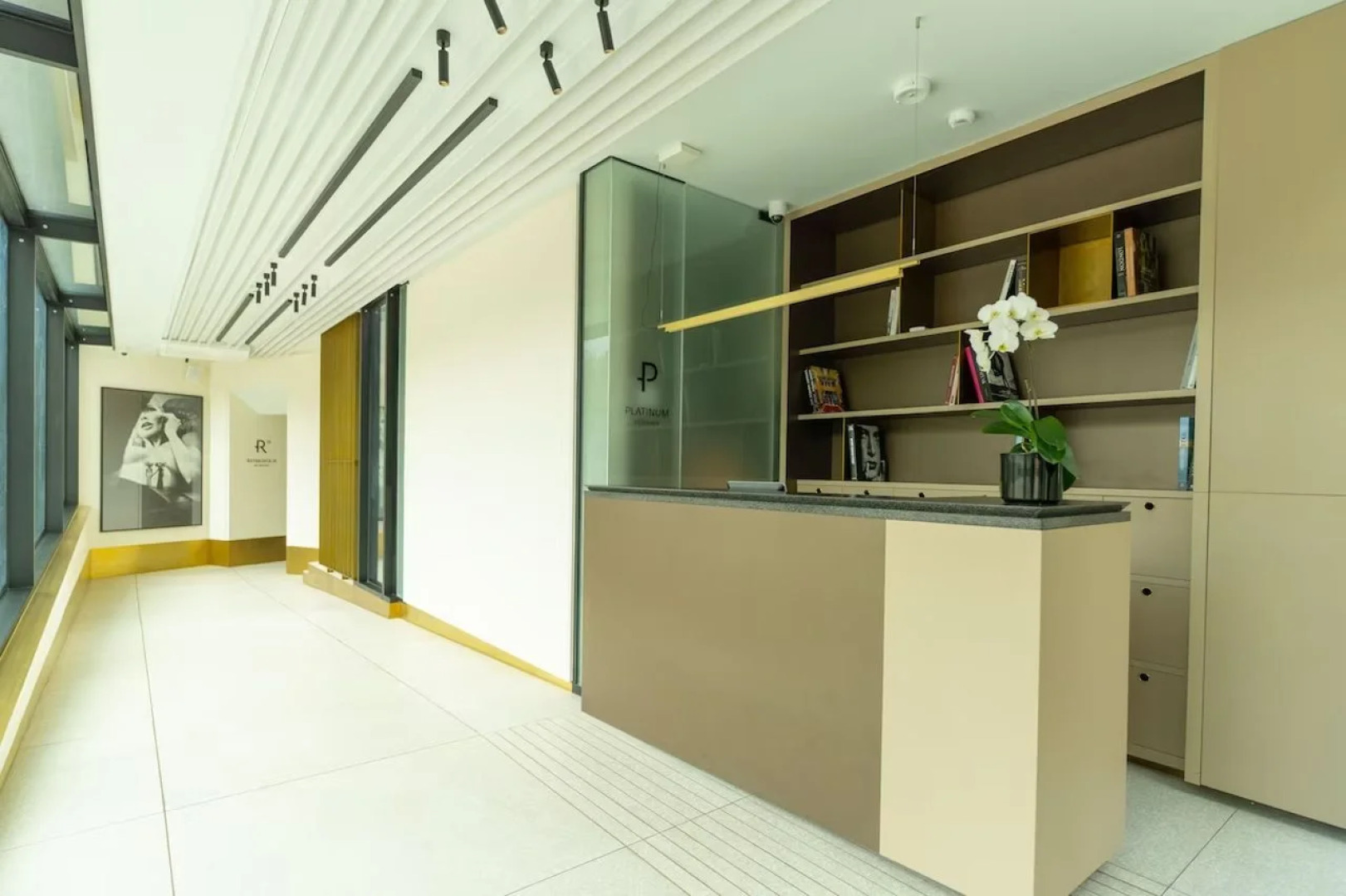 Platinum Residence Boutique Hotel