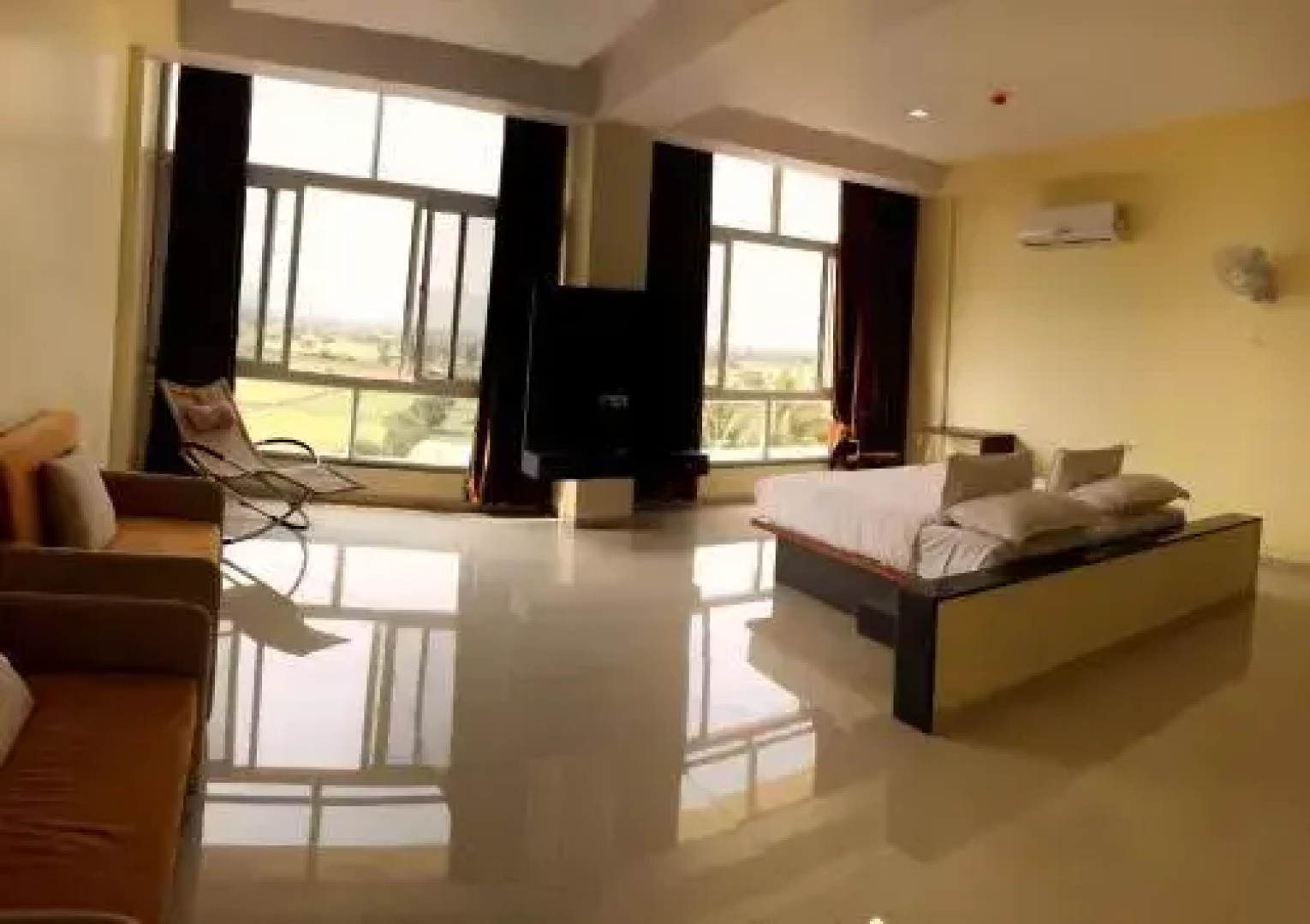 Ratnaa Resort