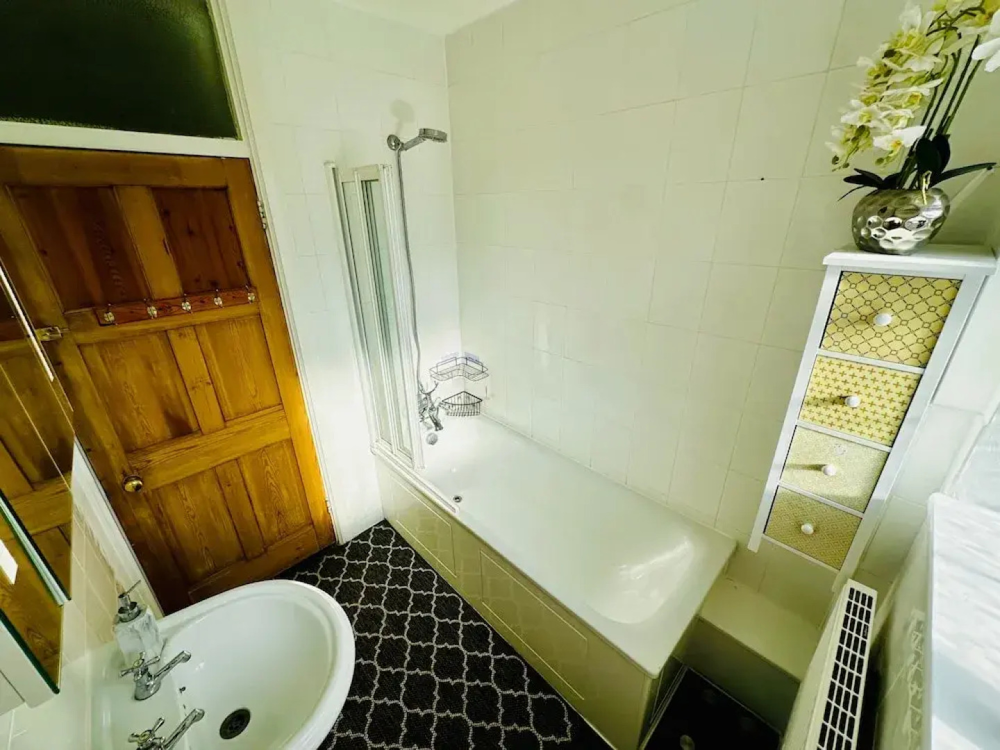 Gerrardscross-sleeps4-parking-petfriendly-wembley