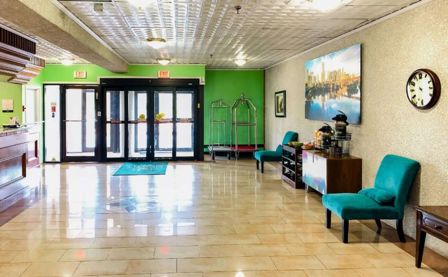 Quality Inn & Suites Downtown North