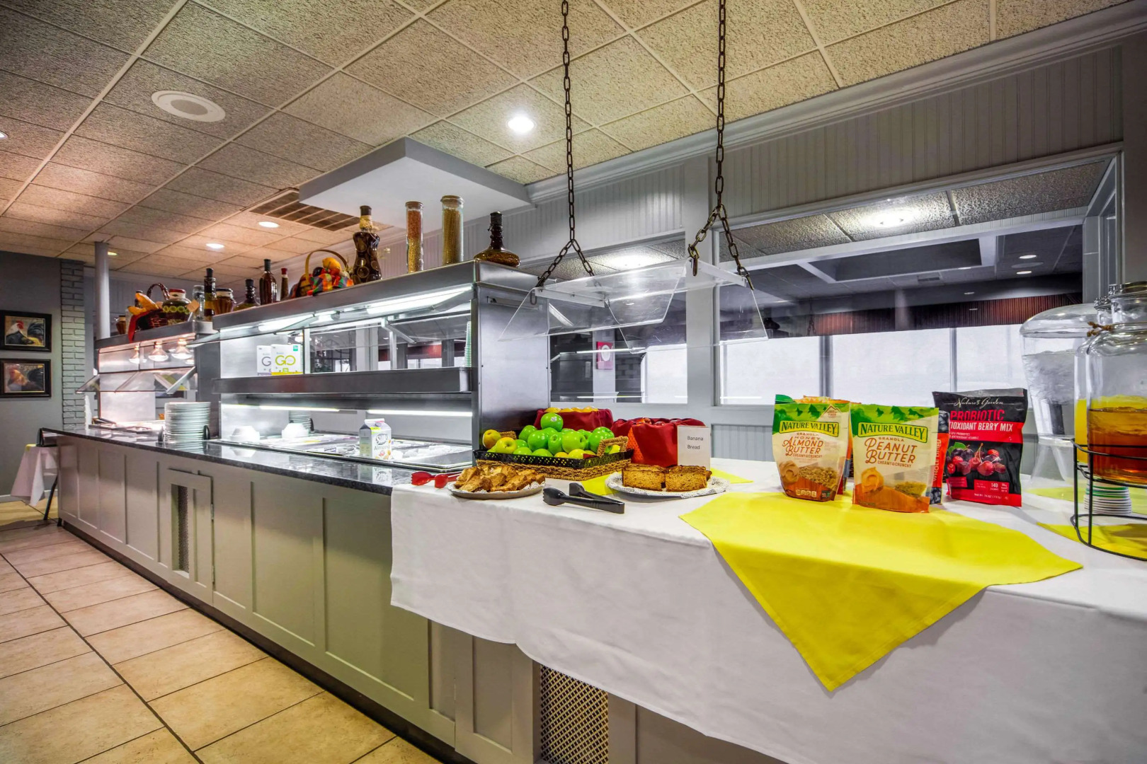 Suburban Studios I-80 Grand Island