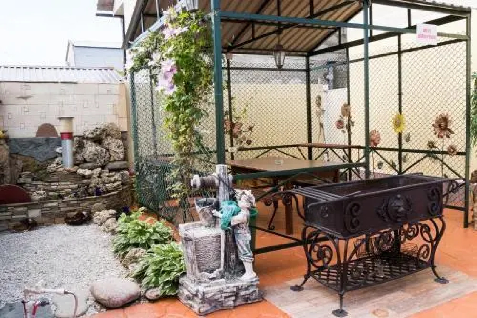 Lotos Zelyonaya Krysha Guest House