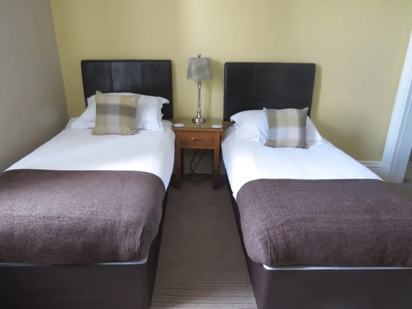 The Station Bar Grill and Rooms