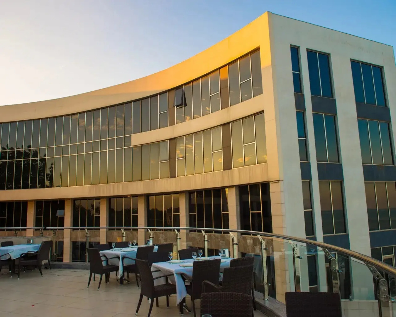 Отель и ресторан Khazar Palace