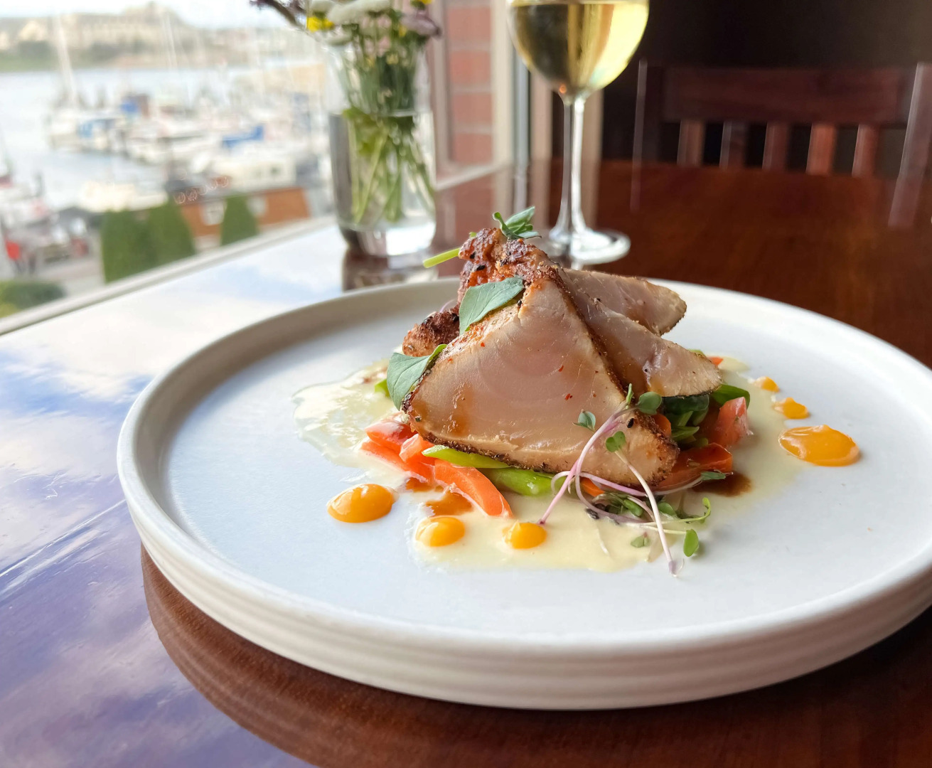 Coast Victoria Hotel & Marina by APA