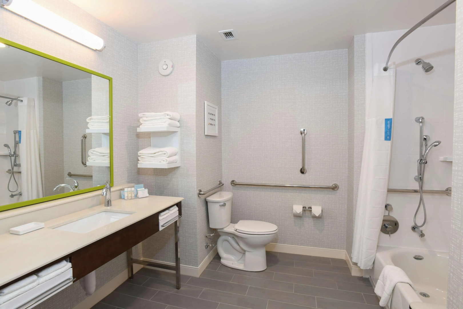Hampton Inn & Suites Cincinnati Liberty Township