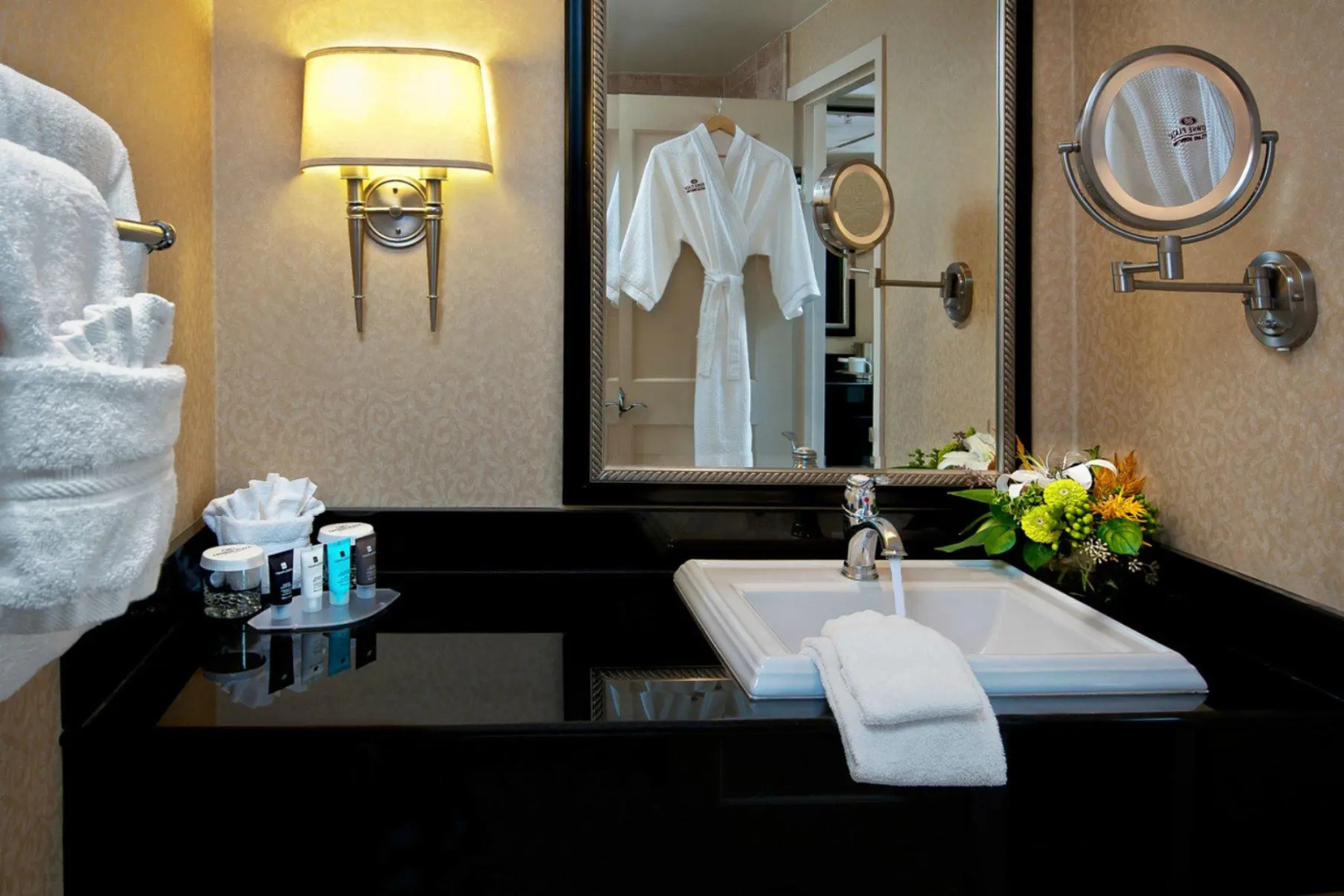 Crowne Plaza Portland Downtown Convention Center by IHG