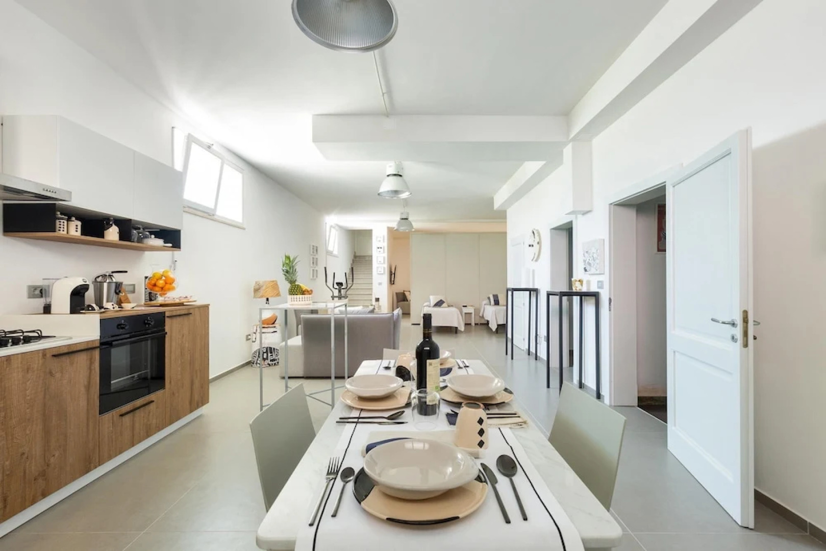 2732 Suite More by Barbarhouse