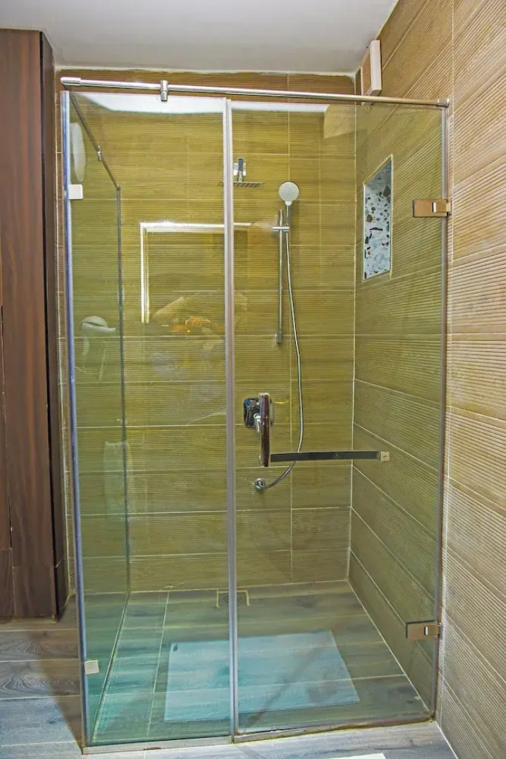 McDons Skye Hotel and Suites