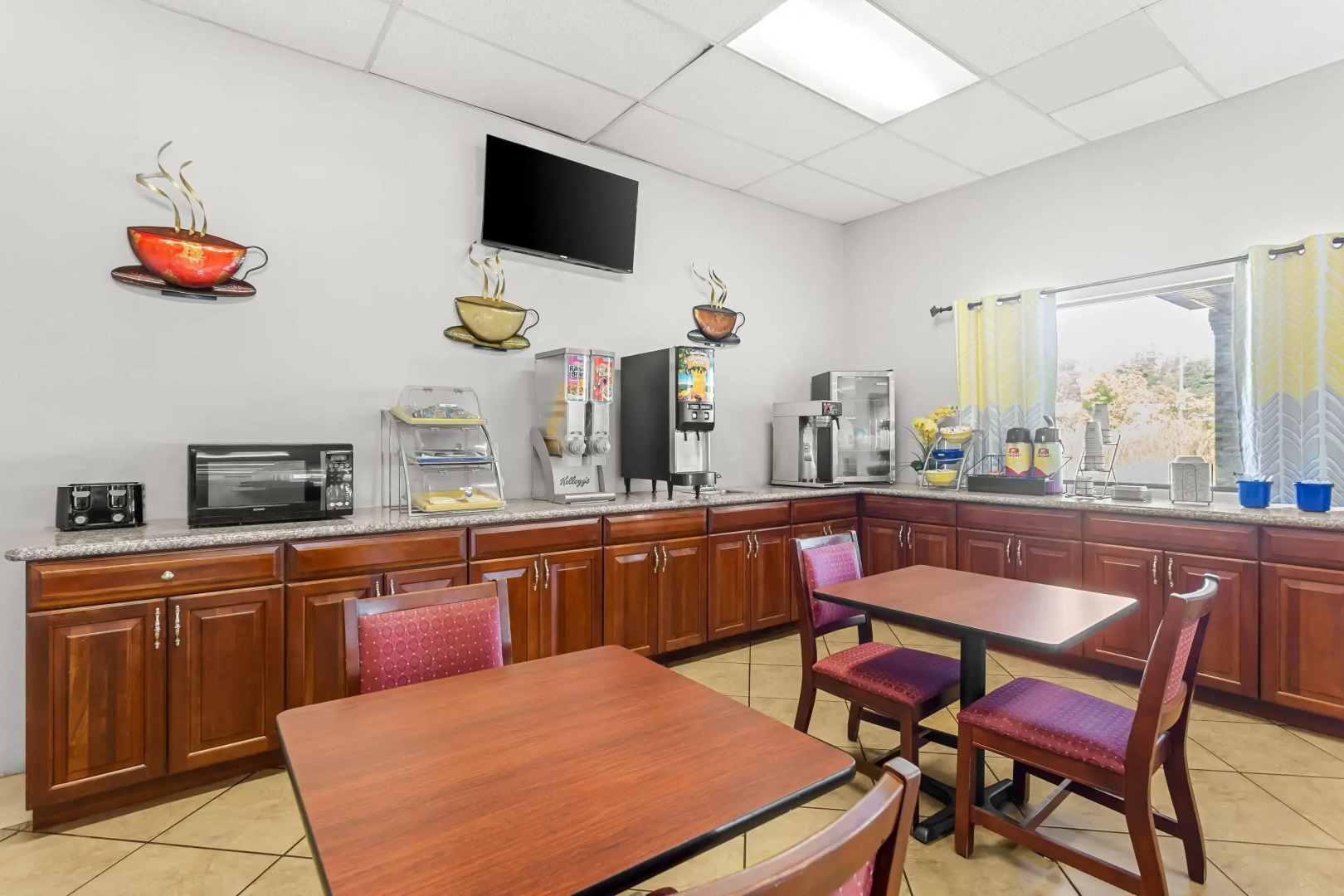 Days Inn by Wyndham Huntington