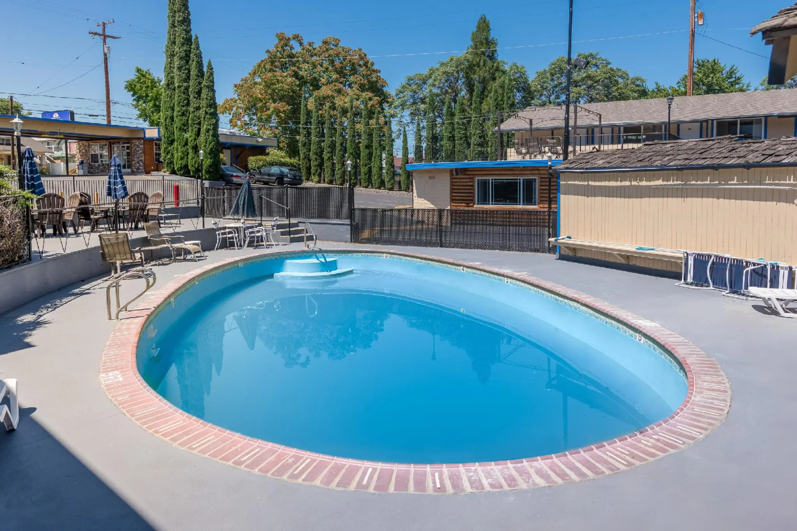 OYO Hotel Medford North OR