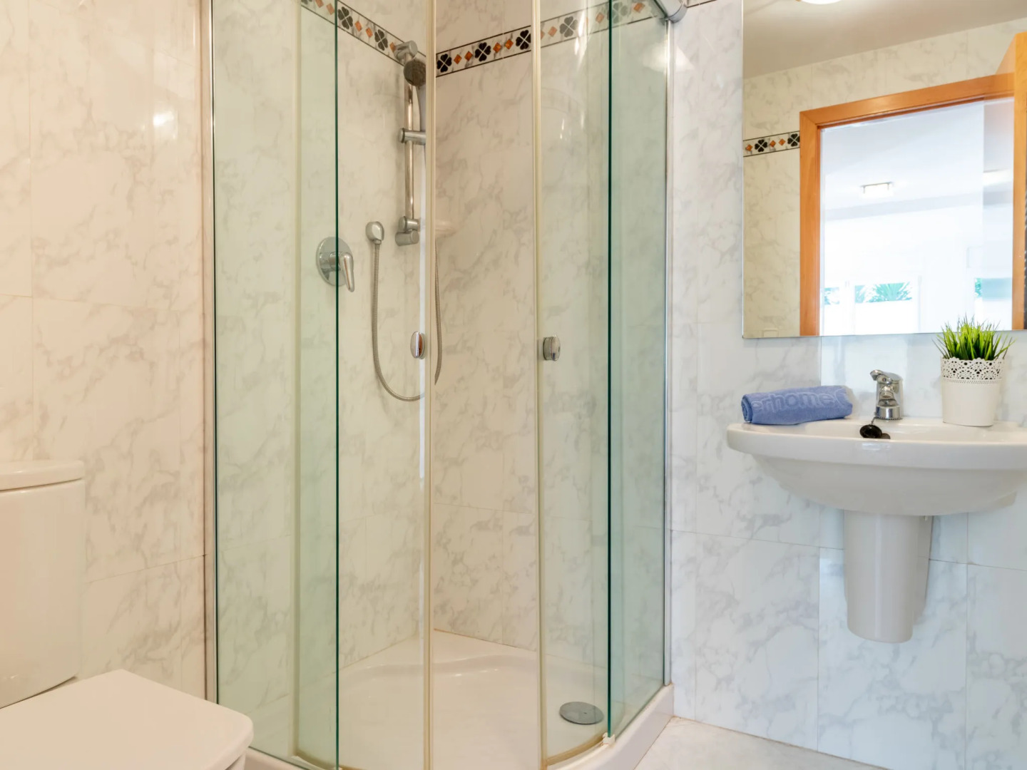 Holiday Home Requesens canal