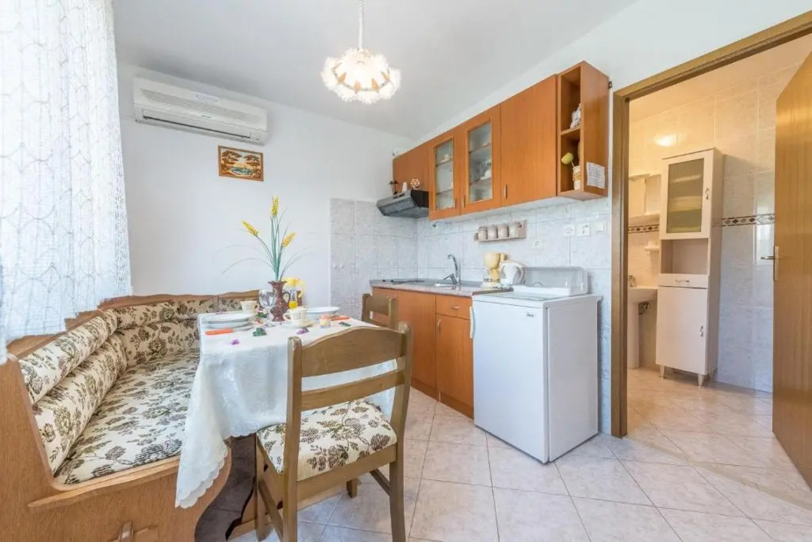 Apartments Kostović 1943