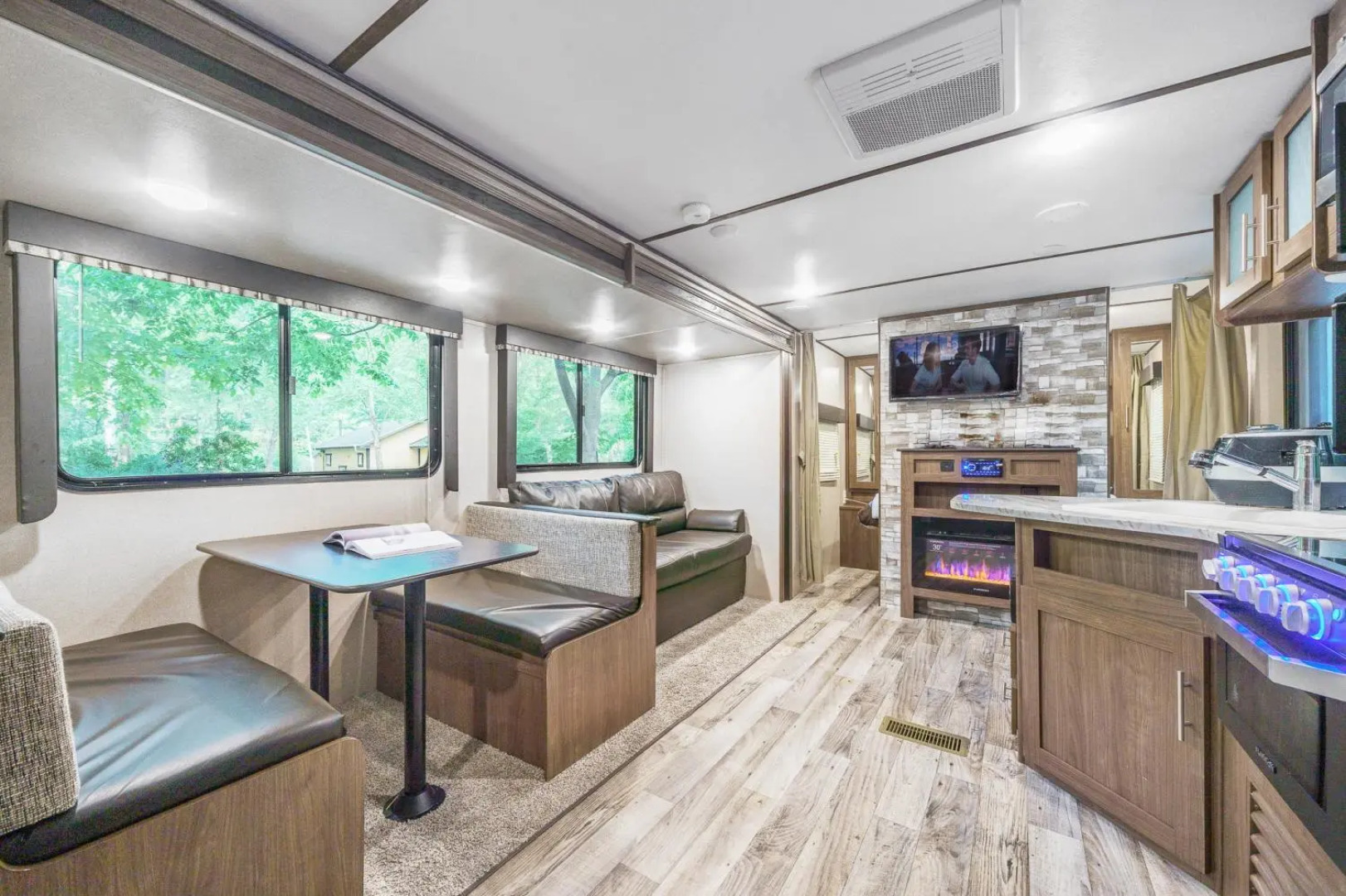 Hongcheon Vivaldicampingpark Caravan