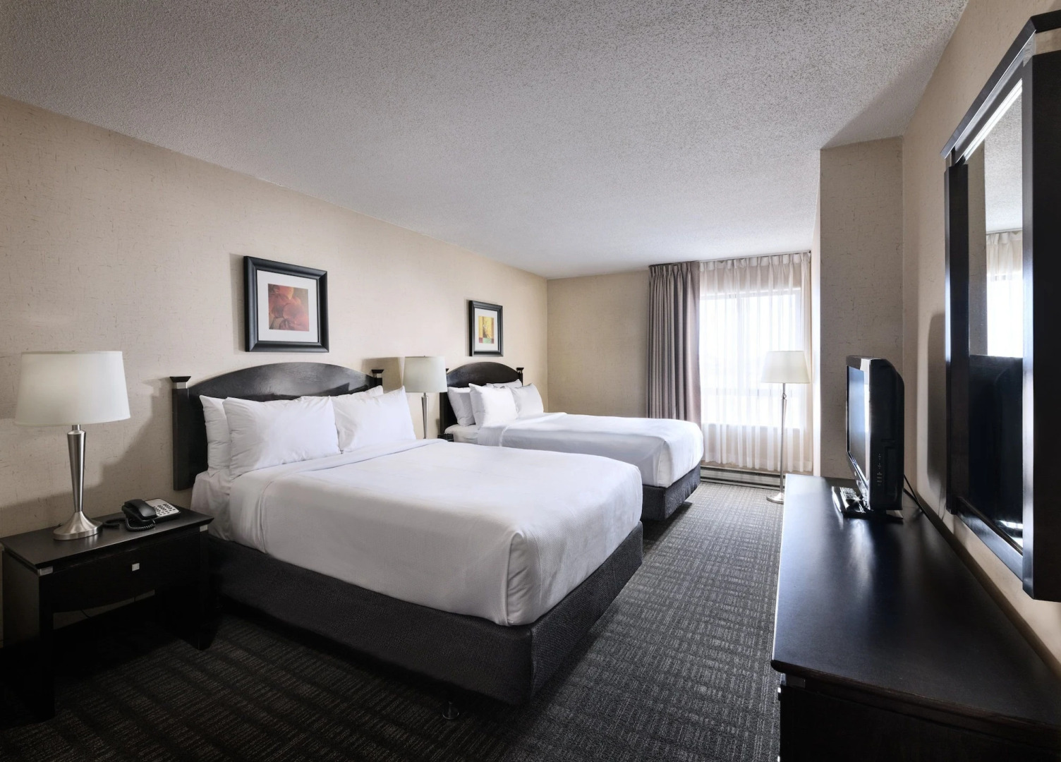 Les Suites Hotel Ottawa