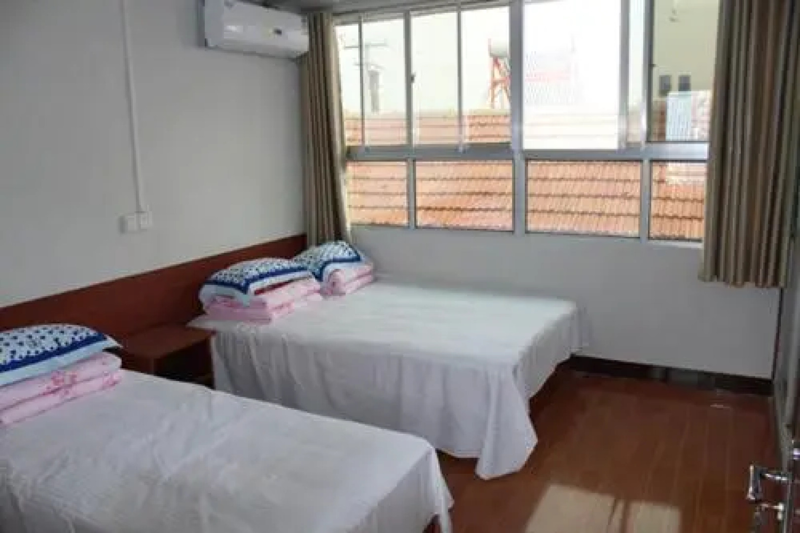 Wujiatai Fenggaoyujia Guesthouse