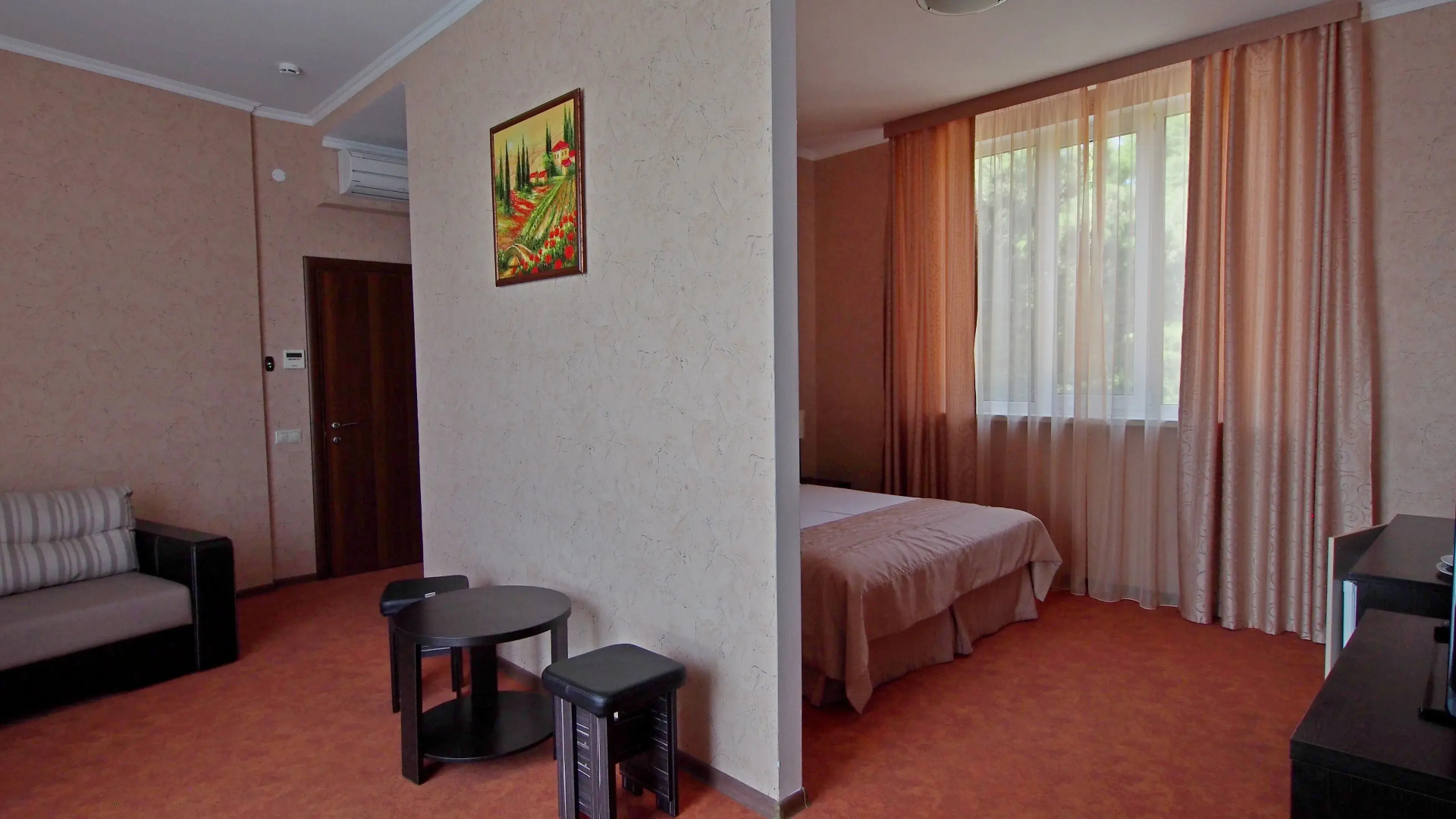 Голден Хиллс