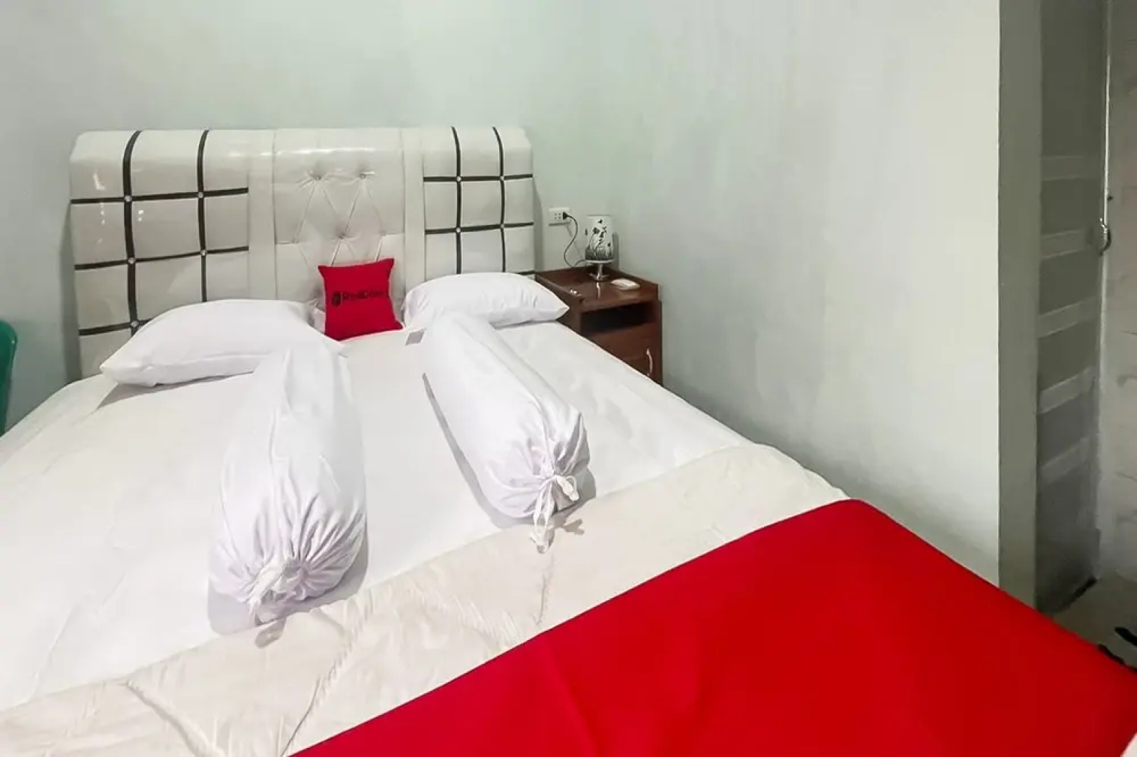 RedDoorz near Kantor Bupati Tapanuli Tengah Aek Tolang