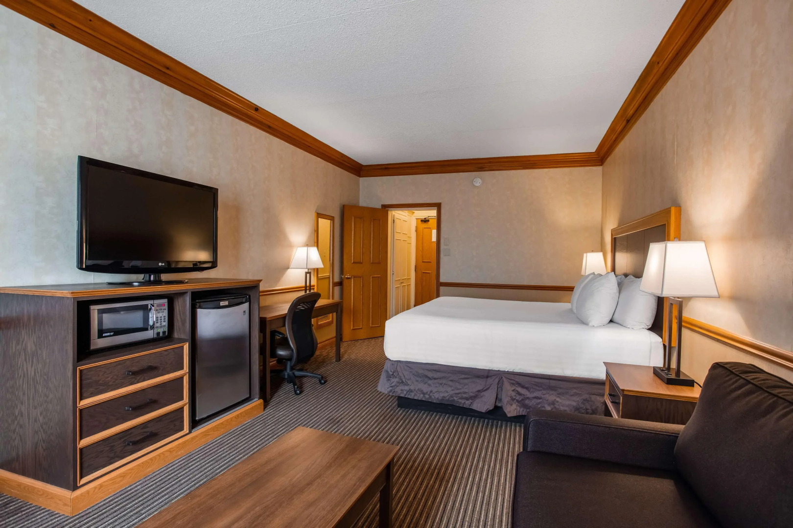 Best Western Parkway Inn & Conference Centre