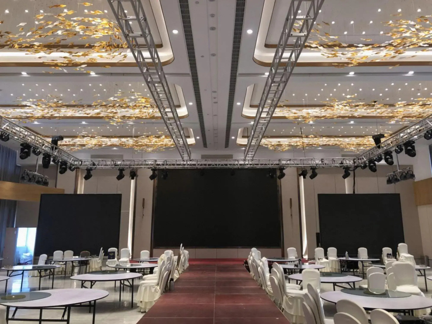 Huai'an OASIS International Hotel