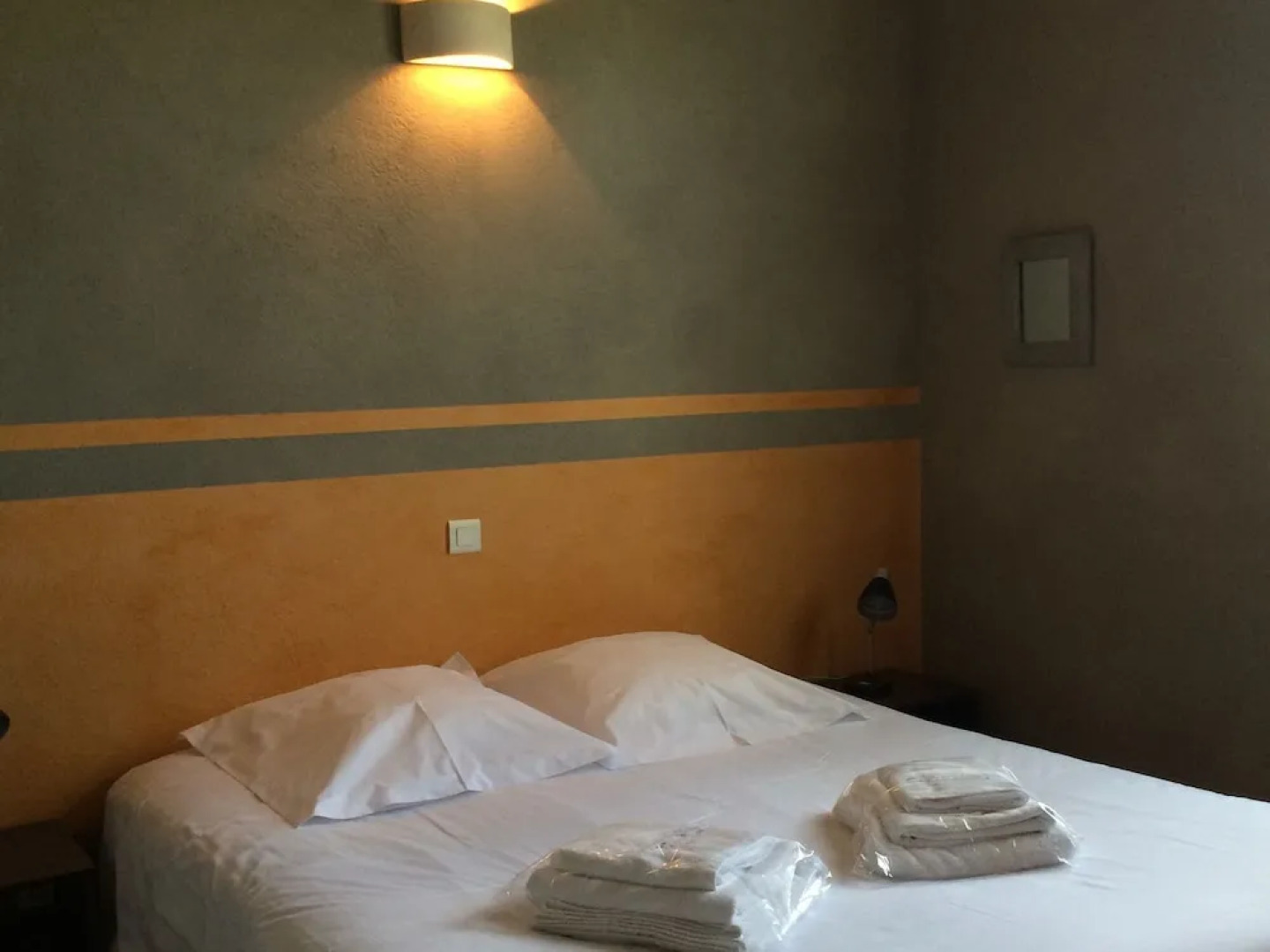 Tastefully Furnished Villa With Fenced Private Pool, 9 km From Vaison-la-romaine