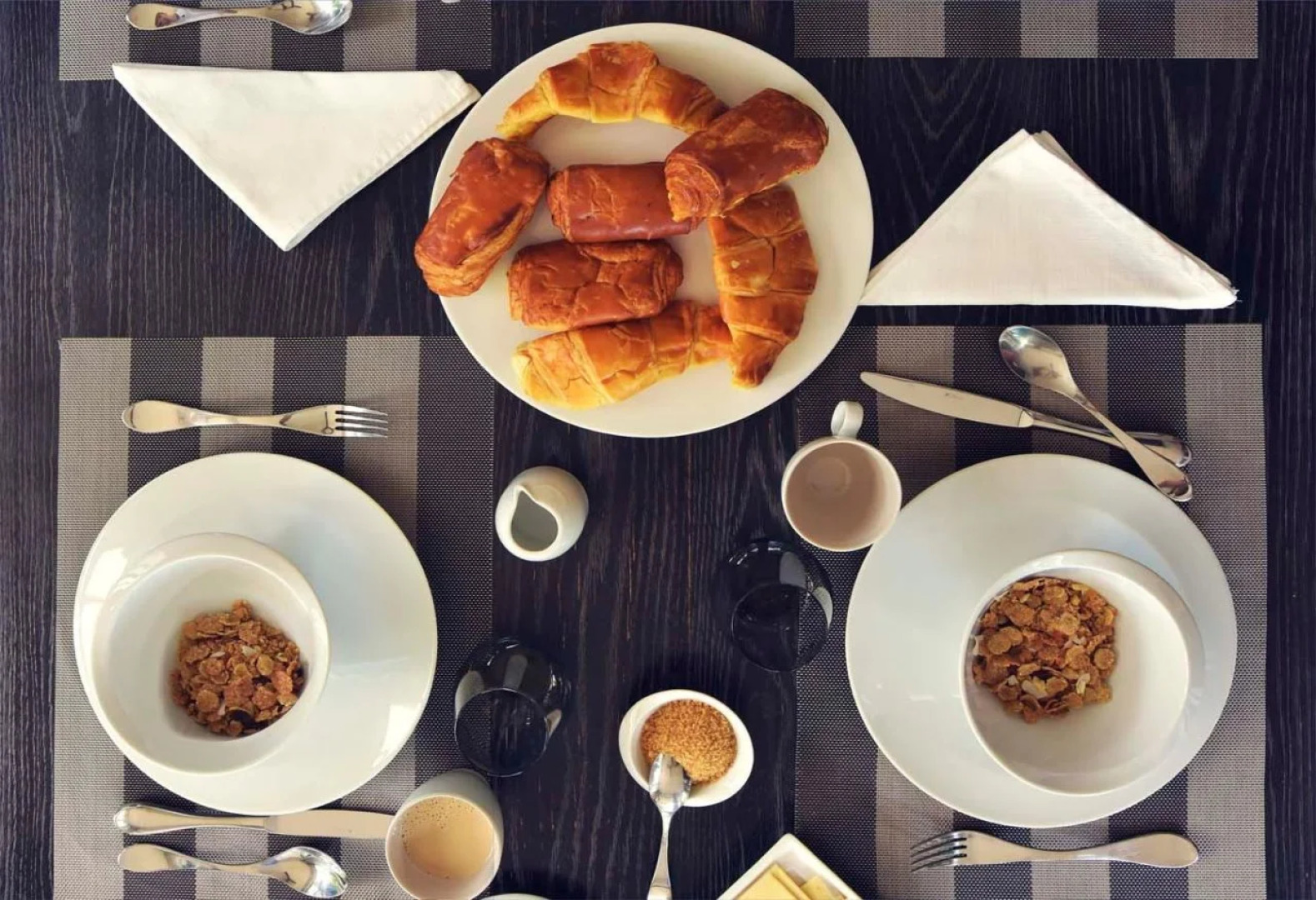 Element Bay Luxury Beach Apartments